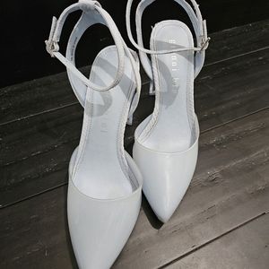 Gianni Bini Blue on Blue Lucite Heels Women's Size 9